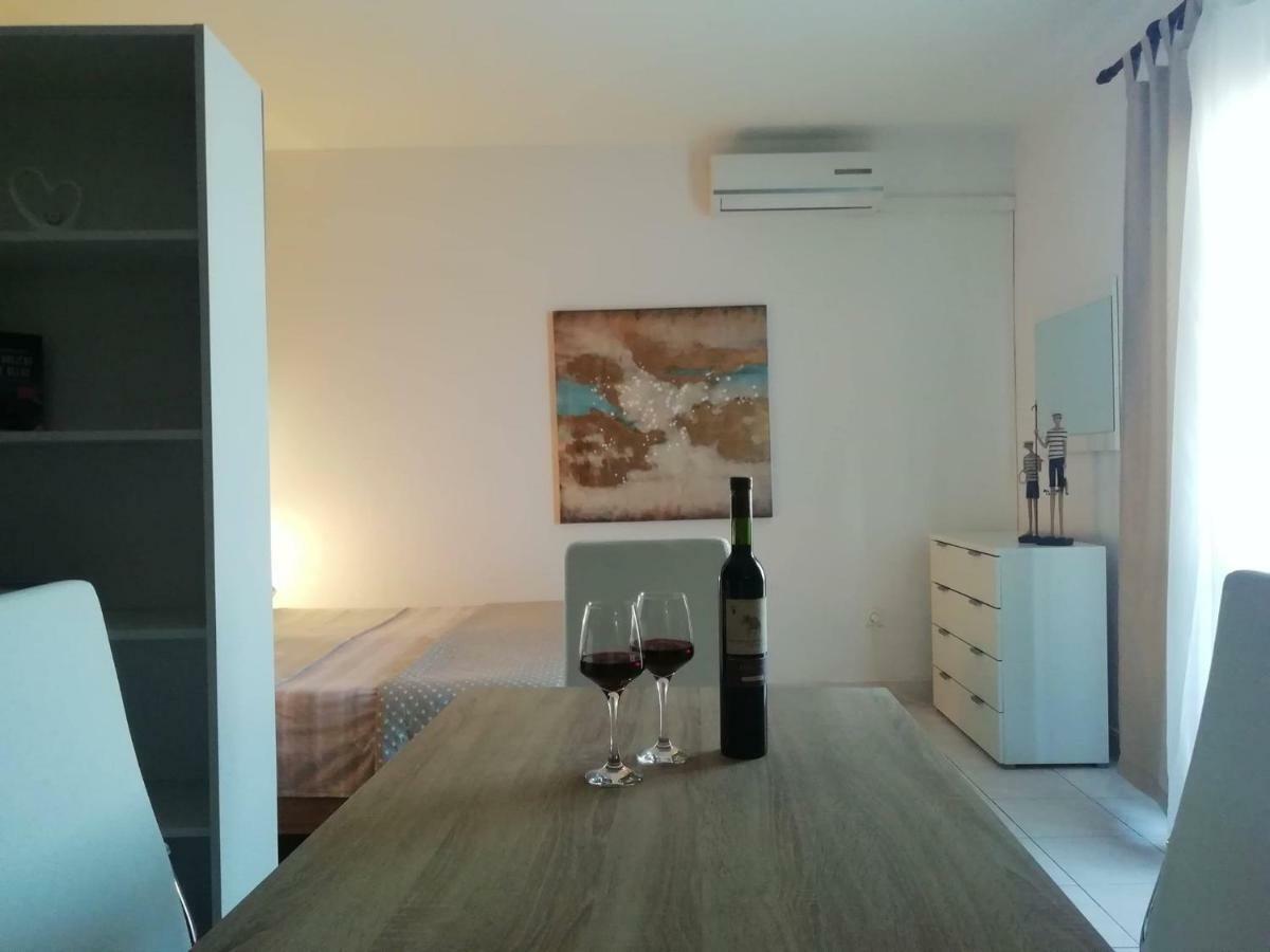Seaview Holiday Apartments, Ventura نين المظهر الخارجي الصورة